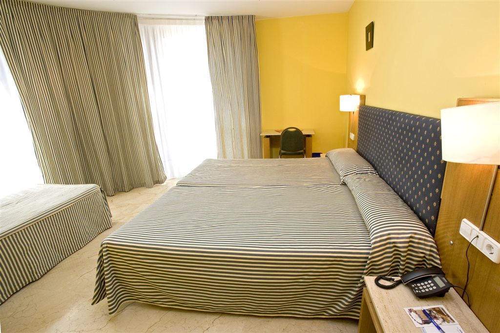 Iraipe Logrono Hotel Extérieur photo
